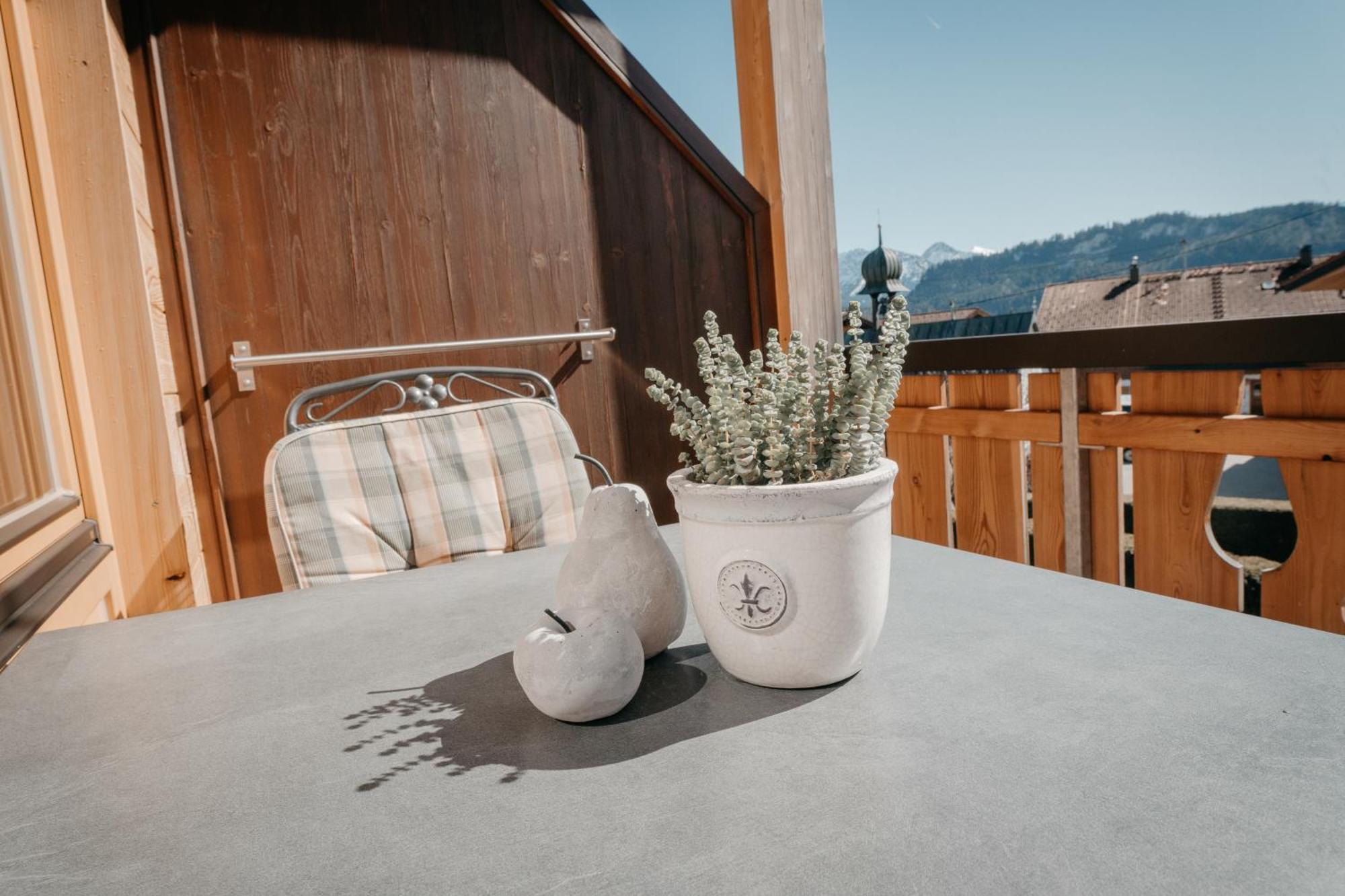 Landhaus Mucha - Ferienwohnungen - Naturpark Partner Bolsterlang Buitenkant foto